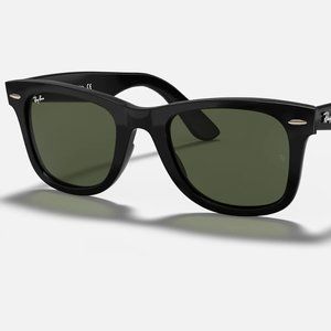 Ray-Ban Wayfarer Sunglasses